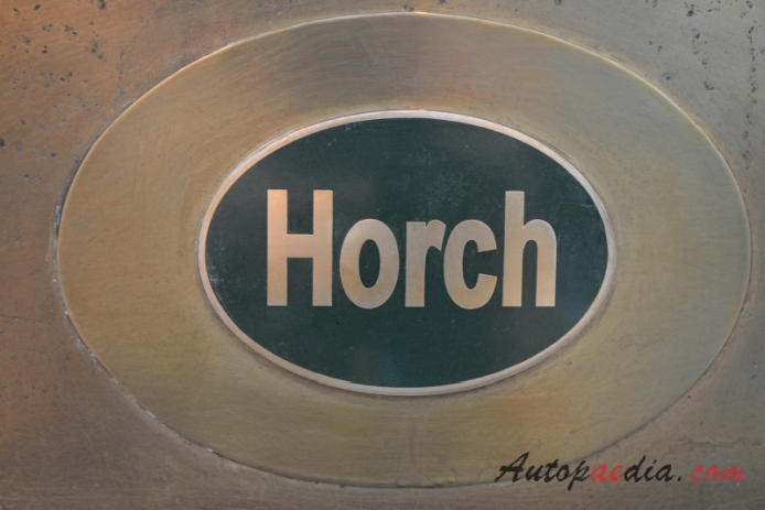 Horch 25/42 PS 1916-1922 (1916 nadwozie skrzyniowe), emblemat przód 