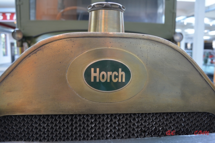 Horch 25/42 PS 1916-1922 (1916 nadwozie skrzyniowe), emblemat przód 