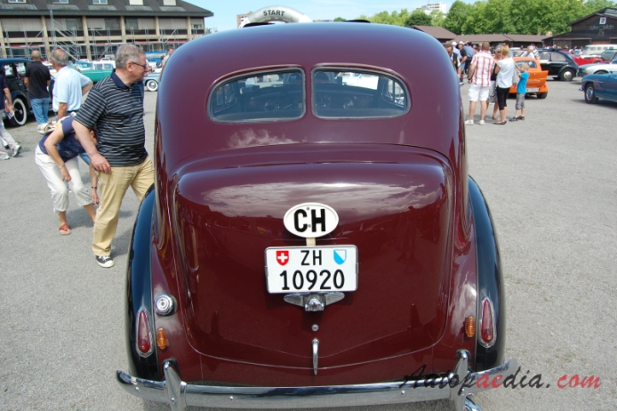 Hudson 112 1938-1941 (1939 saloon 4d), rear view