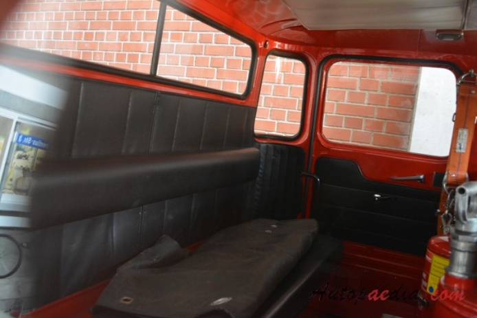 IFA W 50 1965-1990 (1985 W 50 LA DL 30 wóz strażacki), wnętrze