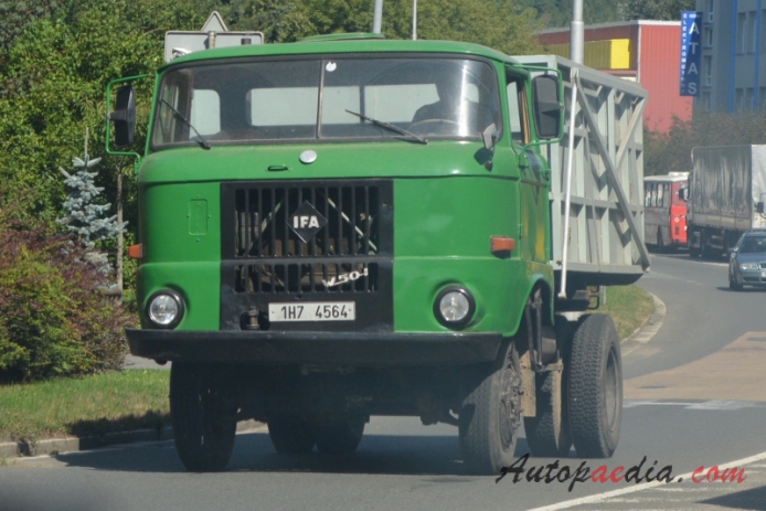 IFA W 50 1965-1990 (W 50 L), left front view