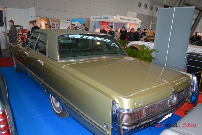 Imperial 1955-1975 (1968 hardtop 4d), lewy tył