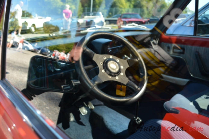 Innocenti Mini de Tomaso 1976-1982 (hatchback 3d), interior