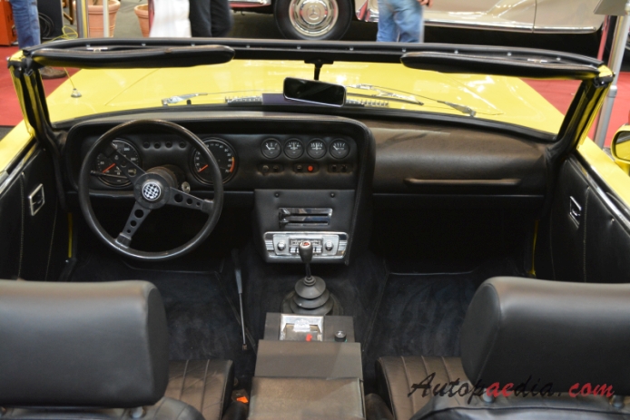 Intermeccanica Indra 1971-1975 (1972 cabriolet 2d), interior