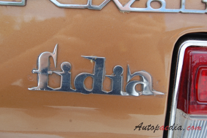 Iso Rivolta Fidia (S4) 1967-1975 (1969 5.4L V8 sedan 4d), emblemat tył 
