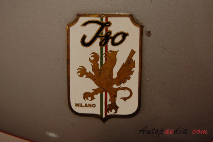 Iso Rivolta IR 300 1962-1970 (1970 Coupé 2d), front emblem  