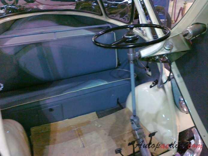Iso Isetta 1953-1956 (1953 350cc), interior