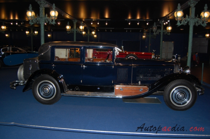 Isotta Fraschini Tipo 8A 1924-1931 (1928 Landaulet 4d), right side view