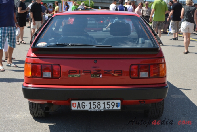 Isuzu Piazza 1st generation (JR120/130) 1980-1990 (1990 Handling by Lotus Turbo hatchback 3d), rear view