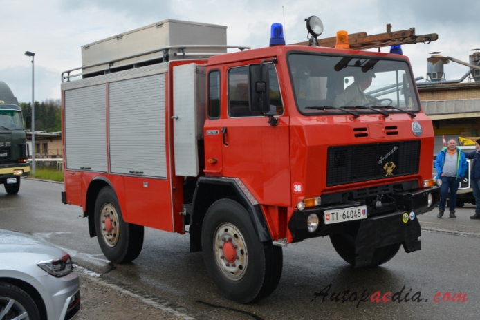 Iveco 65 PC/Iveco 75 PC/Iveco 95 PC 1974-1998 (Saurer OM 75P Brändle 4x4 wóz strażacki), prawy przód