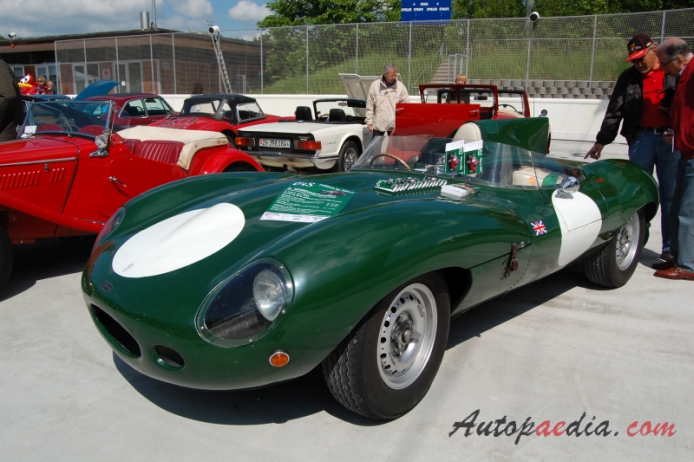 Jaguar D Type 1954-1957 (1956 LeMans), left front view
