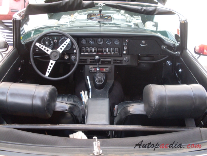 Jaguar E-Type Series 3 1971-1974 (1973 OTS convertible V12), interior