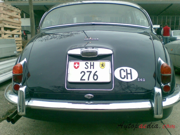 Jaguar Mark II 1959-1969 (1967-1969 340), tył