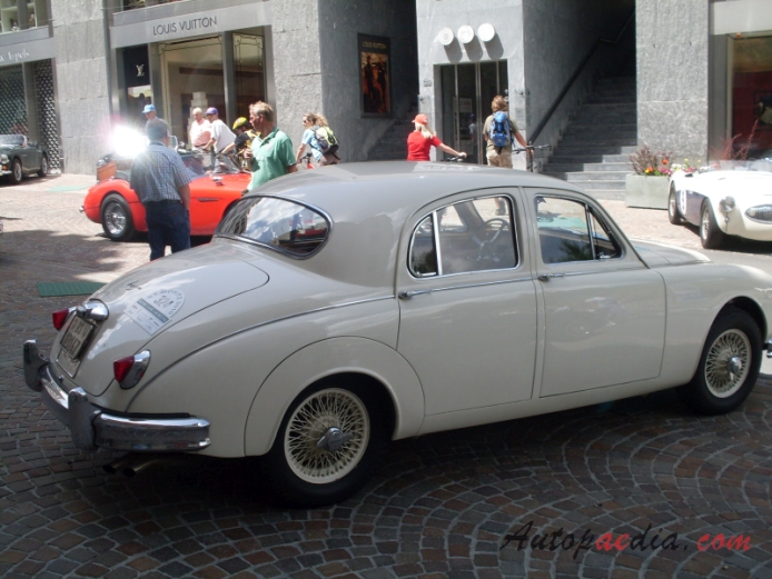 Jaguar Mark I 1955-1959 (1959 3.4L), prawy tył