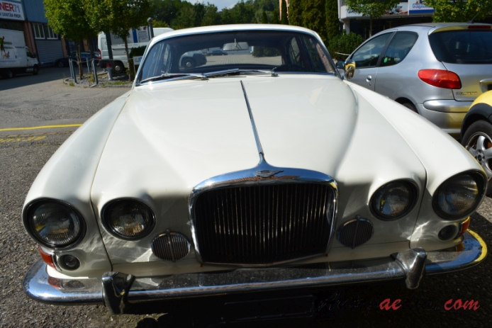 Jaguar Mark X (420G) 1961-1970 (1961-1966 sedan 4d), przód