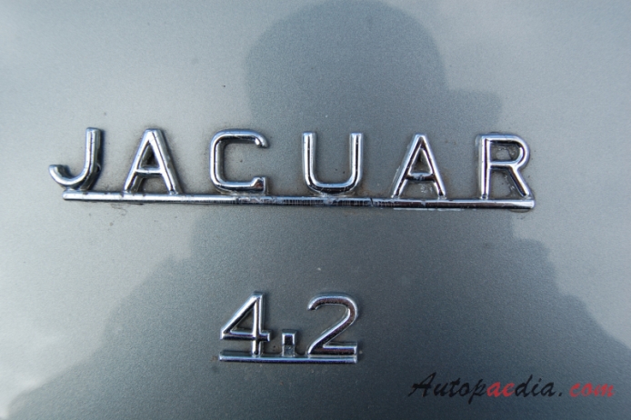 Jaguar Mark X (420G) 1961-1970 (1964-1966 4.2L), rear emblem  