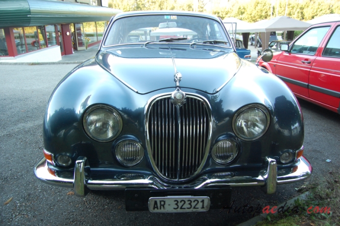 Jaguar S Type 1963-1968 (3.8 S saloon 4d), front view