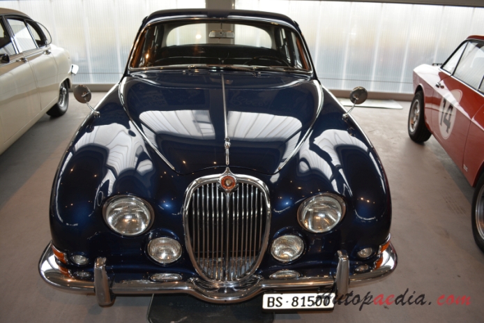 Jaguar S Type 1963-1968 (saloon 4d), front view