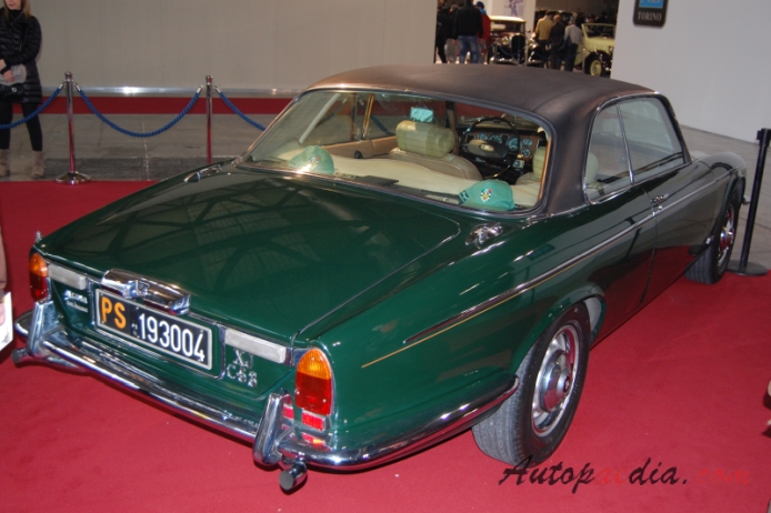 Jaguar XJ-Coupé 1975-1978 (5.3L V12), right rear view