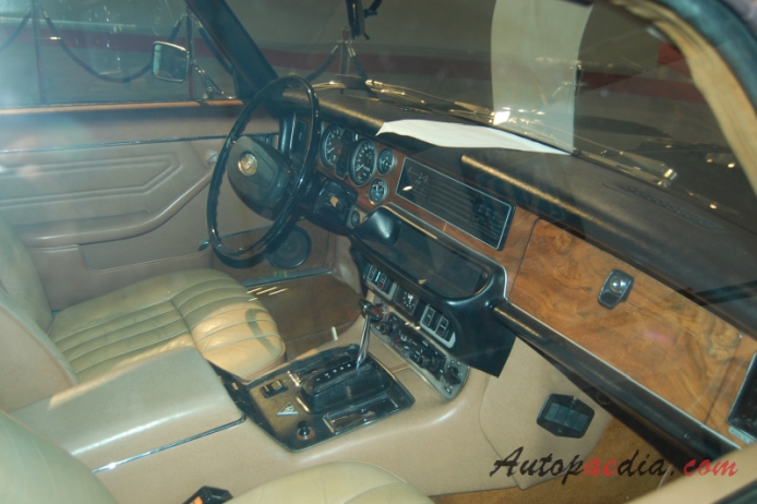 Jaguar XJ-Coupé 1975-1978 (5.3L V12), wnętrze