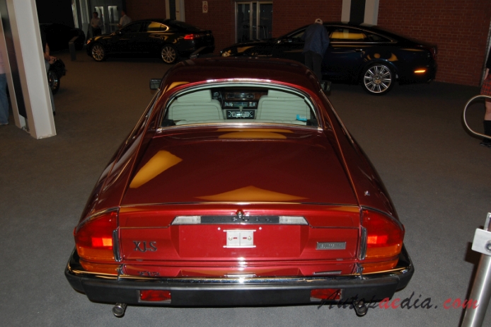 Jaguar XJS 1975-1996 (1990 5.3L Le Mans Coupé), rear view