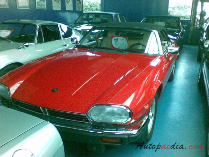 Jaguar XJS 1975-1996 (1990 XJ-S Convertible), front view