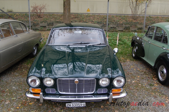 Jaguar XJ Mark 1 1968-1992 (1968-1973 Series I 2.8L XJ6), przód