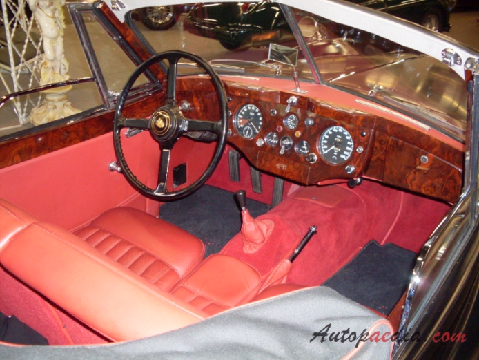 Jaguar XK140 1954-1957 (Drop Head Coupé DHC), interior