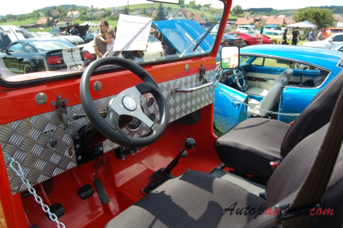 Jeep Willys CJ-5 1954-1983, interior