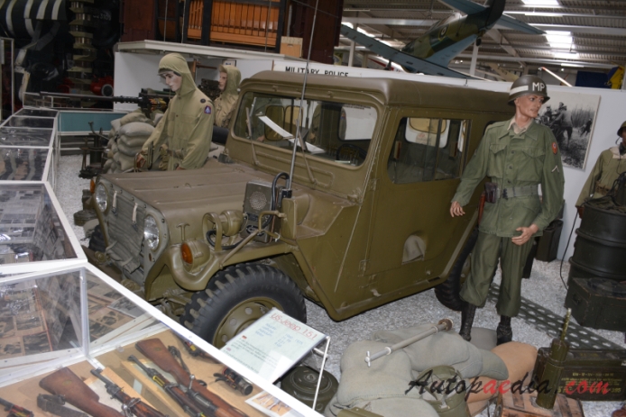 Jeep Willys M151 MUTT 1959-1982, lewy przód