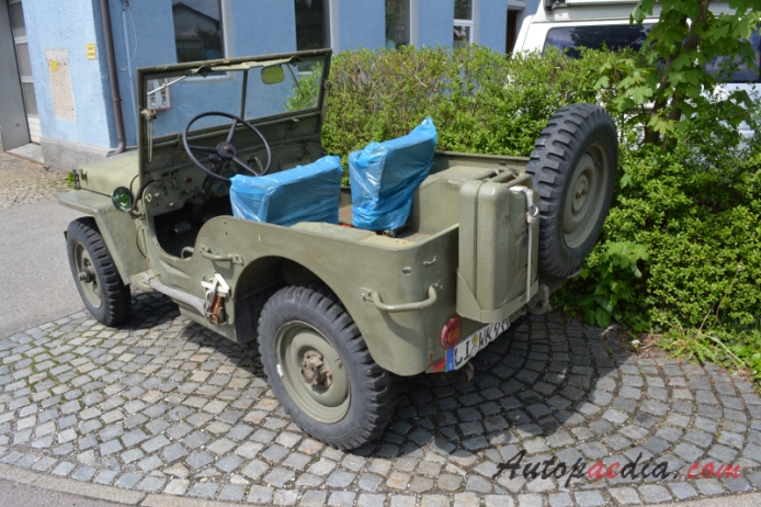 Jeep Willys MB 1942-1945, lewy tył
