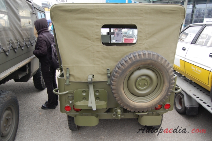 Jeep Willys MB 1942-1945 (1942), rear view