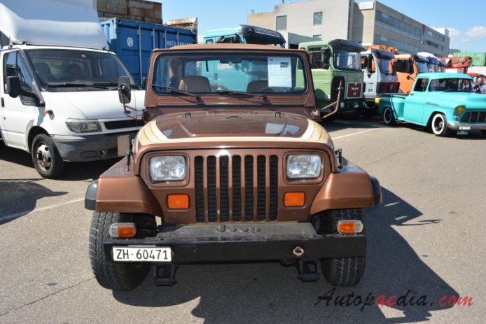 Jeep Wrangler 1st generation YJ 1986-1995 (1988 ZDR cabriolet 2d), front view