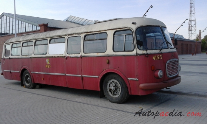 Jelcz 272 MEX 1963-1977, right front view