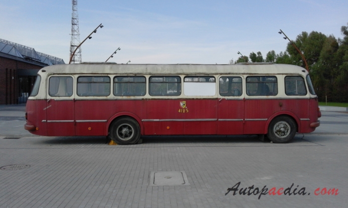 Jelcz 272 MEX 1963-1977, right side view