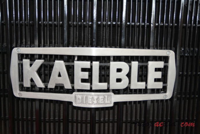 Kealble K 632 ZB 1962-1972 (1971-1972 Kealble KV 632 ZB/15 ciągnik), emblemat przód 