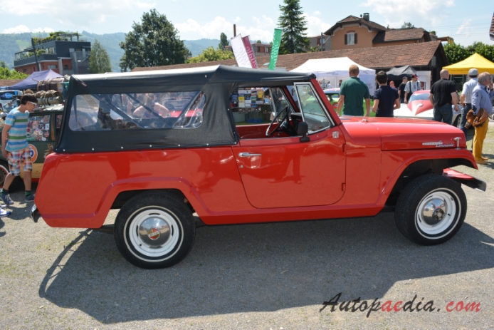 Jeepster Commando C101 1966-1971 (1969 convertible pickup 2d), right side view