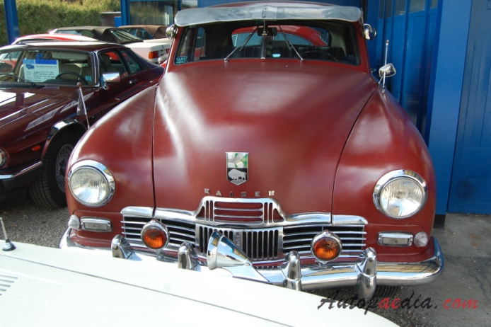 Kaiser Special 1947-1955 (1947 K 100 limuzyna 4d), przód