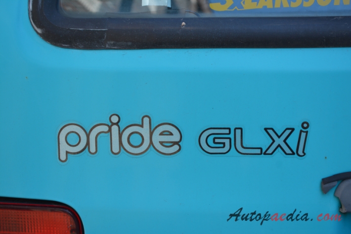 Kia Pride 1987-2000 (1993-2000 GLXi hatchback 5d), rear emblem  