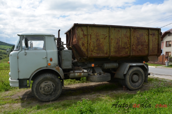 Skoda LIAZ 706 MT 1969-1987 (MTSP dump truck), left side view