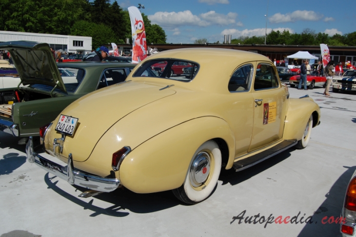 LaSalle 350 (Series 50, 52) 1934-1940 (1940 Coupé 2d), right rear view