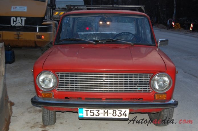 Lada 2101 1970-1988 (1974-1988 Lada L sedan 4d), front view