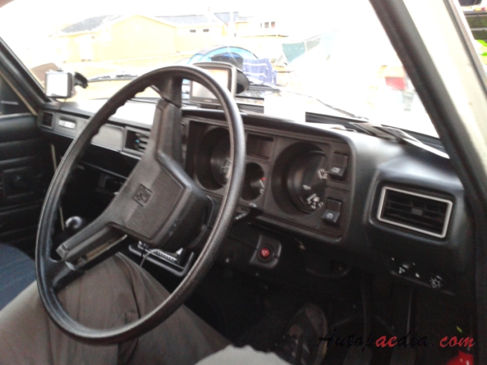 Lada 2104 1984-2012 (VAZ-21042 1500 kombi 5d), wnętrze