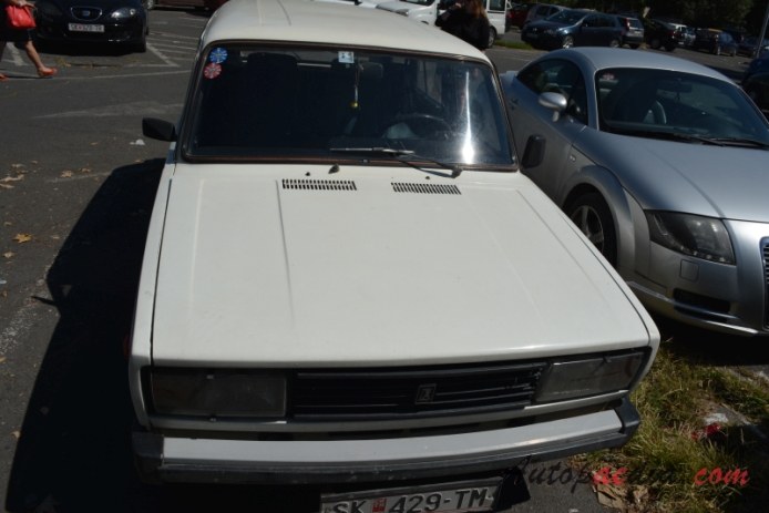 Lada 2104 1984-2012 (VAZ-21043 1500 kombi 5d), przód
