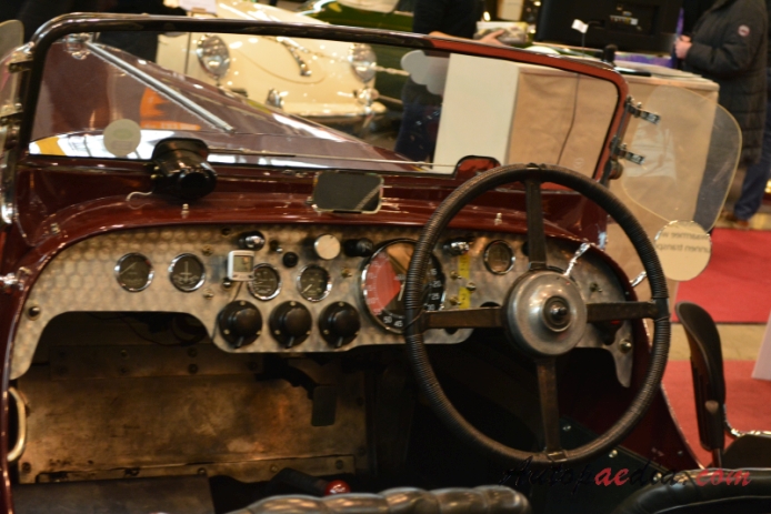 Lagonda 3-Litre 1. generacja 1928-1934 (1934 open tourer special), wnętrze