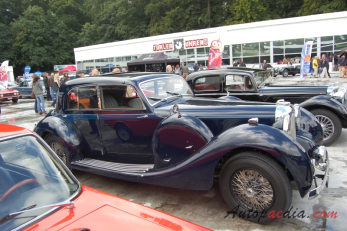 Lagonda V12 1938-1940 (saloon 4d), prawy bok
