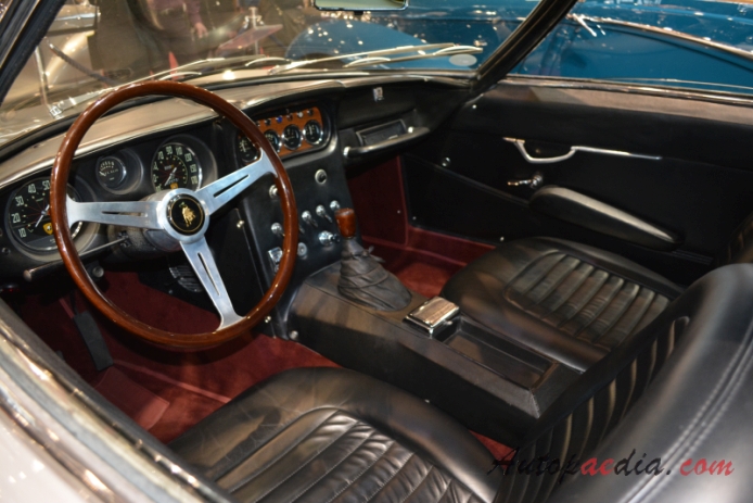 Lamborghini 400 GT 1966-1968 (1967 GT 2+2), wnętrze