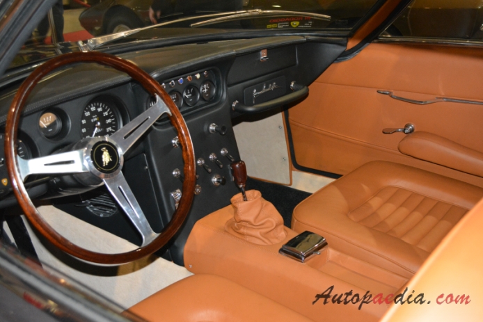 Lamborghini 400 GT 1966-1968 (1968 GT 2+2), wnętrze