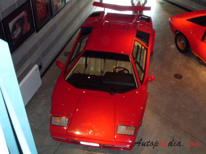 Lamborghini Countach 1973-1990, front view