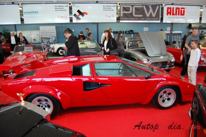 Lamborghini Countach 1973-1990 (1986 LP 5000 S Quattrovalvole), prawy bok
